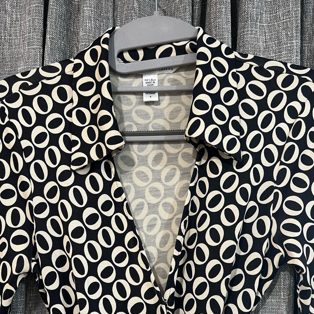 Diane von Furstenberg Jeanne Silk Wrap Dress Black & Ivory Size 6 - Picture 4 of 8